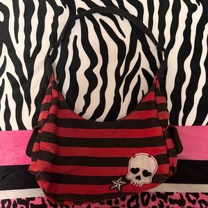 Mallgoth emo skull bag